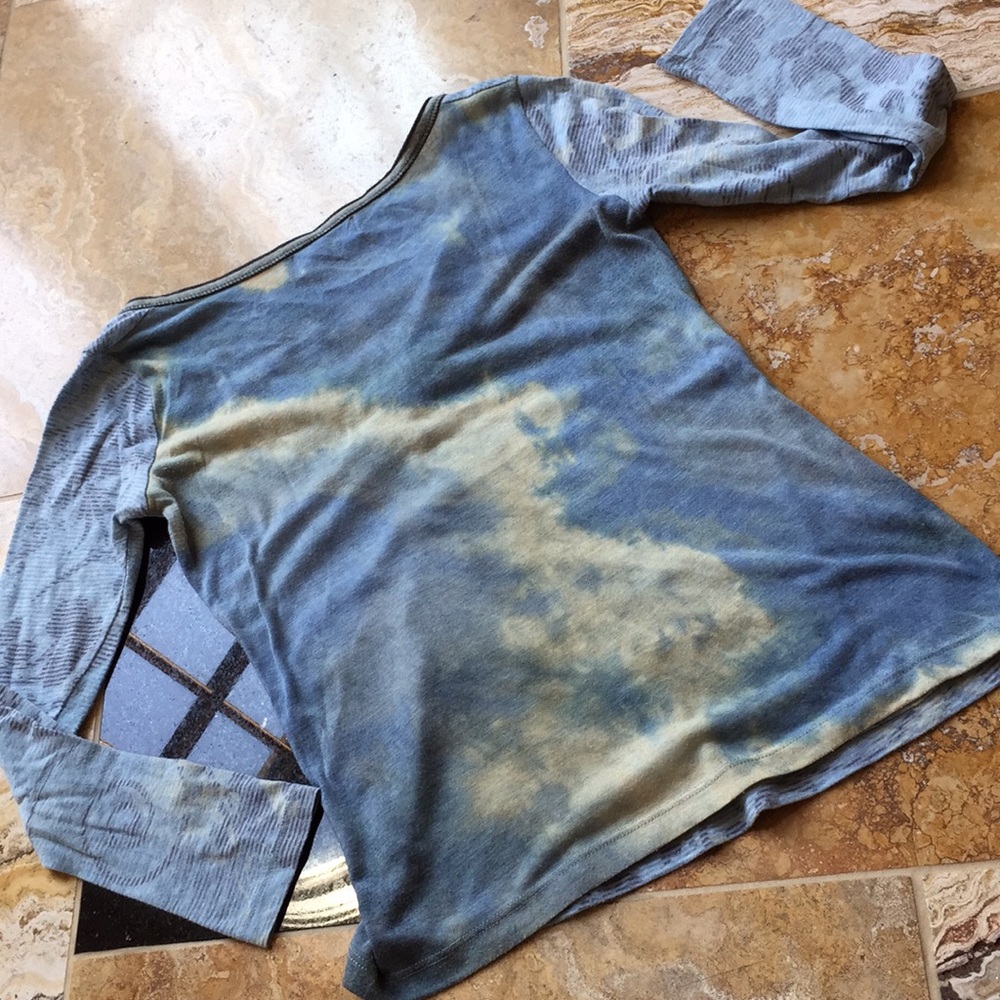 Vanilla Sugar tie-dye/floral olive green trim/snap - Picture 5 of 8